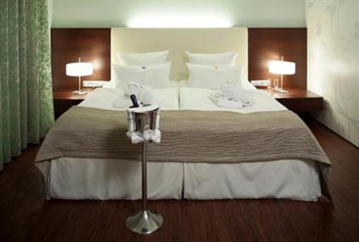 фото отеля Hotel Haus am Meer Bad Zwischenahn