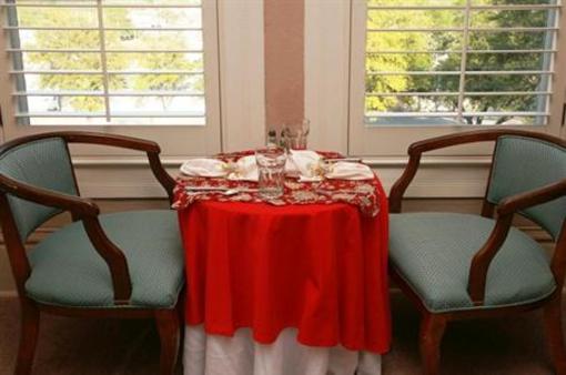 фото отеля Angel's Nest and Breakfast