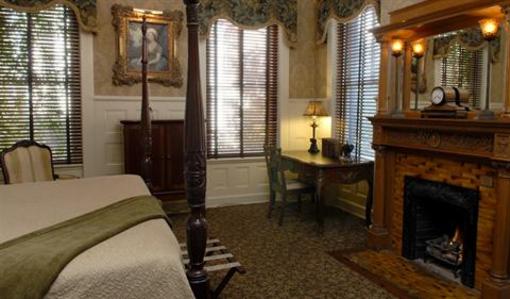 фото отеля Foley House Inn