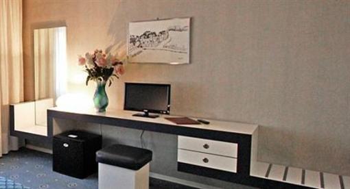 фото отеля Hotel Antares Arona