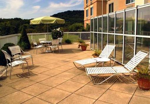 фото отеля Fairfield Inn & Suites Pittsburgh New Stanton