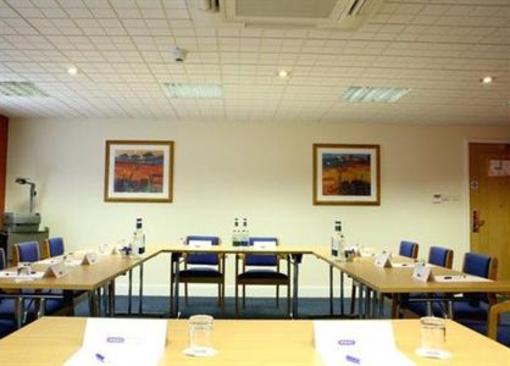 фото отеля Holiday Inn Express Aberdeen City Centre