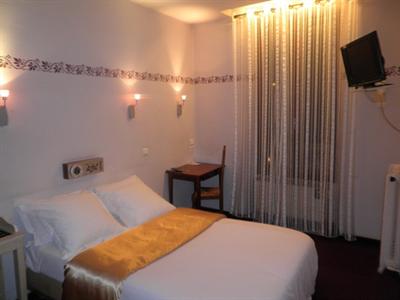 фото отеля Au Nouvel Hotel