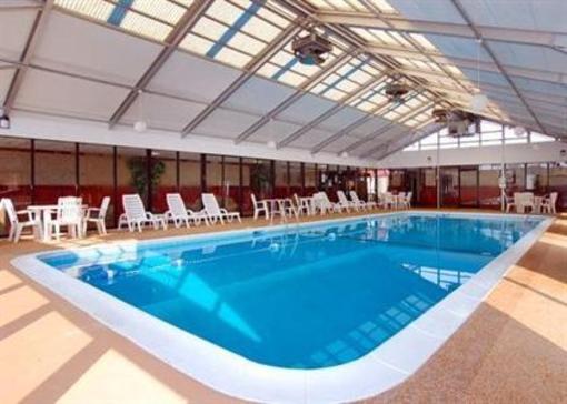 фото отеля Quality Inn & Suites Kingston