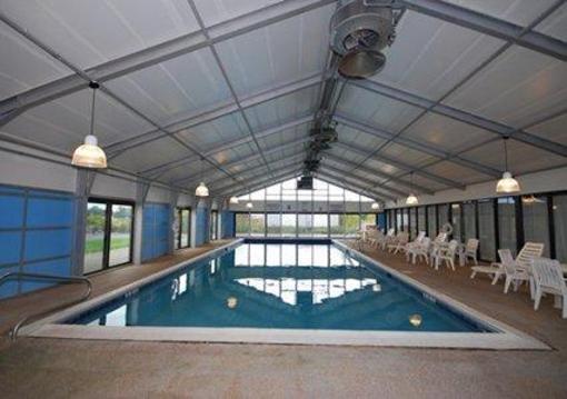 фото отеля Quality Inn & Suites Kingston