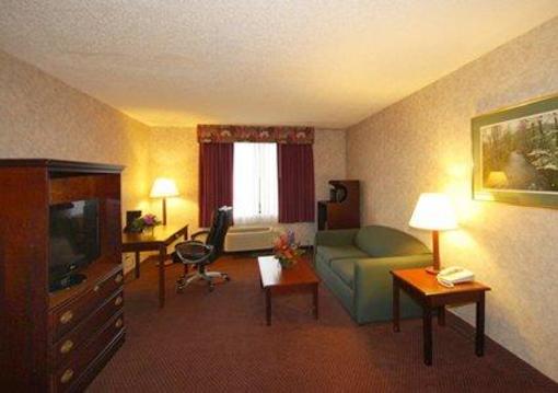 фото отеля Quality Inn & Suites Kingston