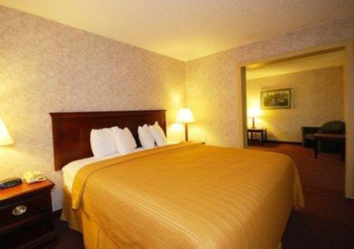 фото отеля Quality Inn & Suites Kingston