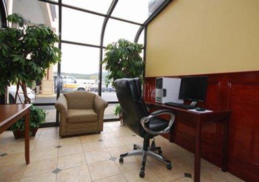 фото отеля Quality Inn & Suites Kingston