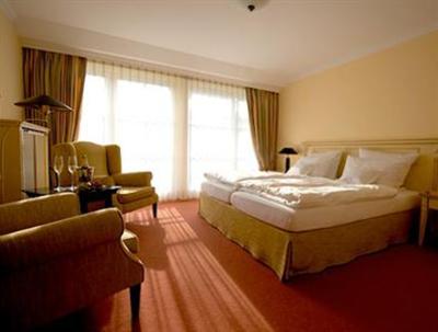 фото отеля Strandhotel Fontana Timmendorfer Strand