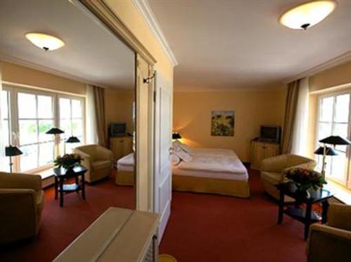фото отеля Strandhotel Fontana Timmendorfer Strand