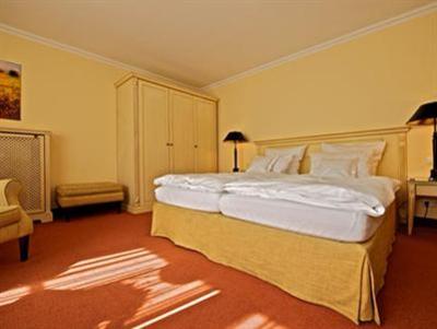 фото отеля Strandhotel Fontana Timmendorfer Strand