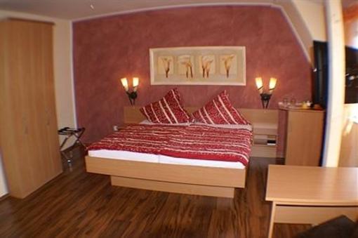 фото отеля Hotel Restaurant Sonnenhof Boppard