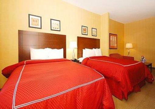 фото отеля Quality Suites Stratford