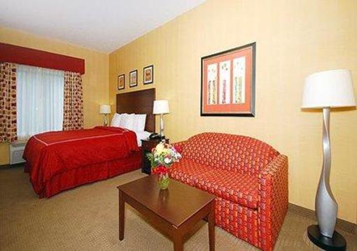 фото отеля Quality Suites Stratford