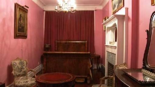 фото отеля Tony’s Place Bed & Breakfast New York City