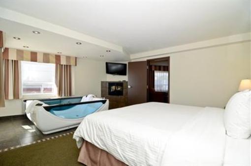 фото отеля BEST WESTERN PLUS Chocolate Lake Hotel
