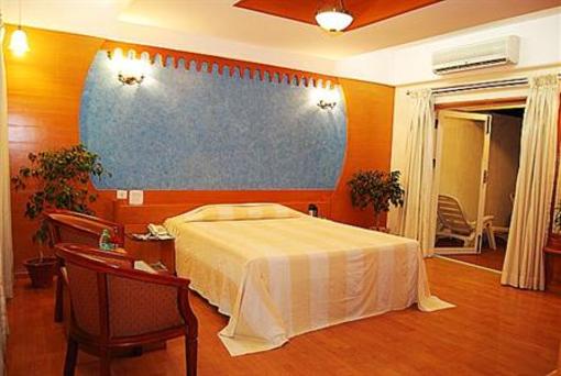 фото отеля Poppys Hotel