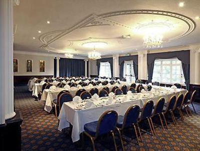 фото отеля Mercure Wolverhampton Goldthorn Hotel