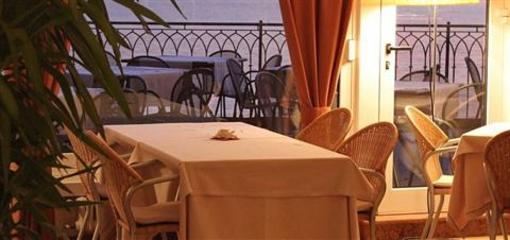фото отеля Hotel Du Lac Varenna