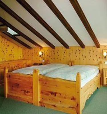фото отеля Hotel Jagerhof Zermatt