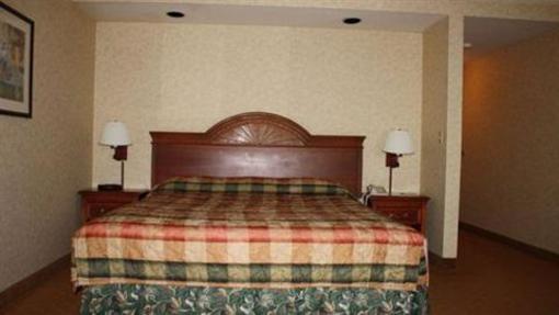 фото отеля Baymont Inn & Suites Camarillo