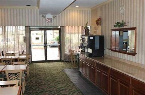 фото отеля Baymont Inn & Suites Camarillo