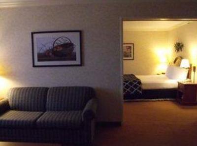 фото отеля Baymont Inn & Suites Camarillo