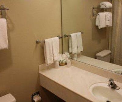 фото отеля Baymont Inn & Suites Camarillo