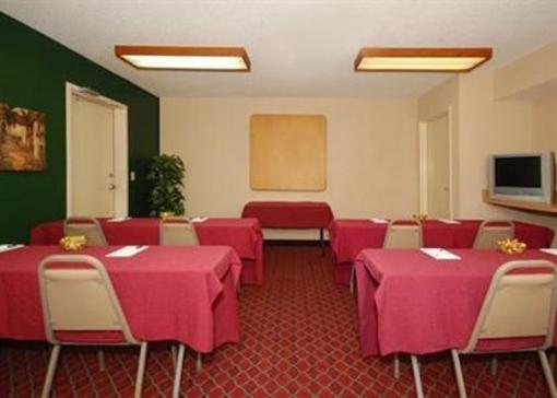 фото отеля MainStay Suites Chattanooga