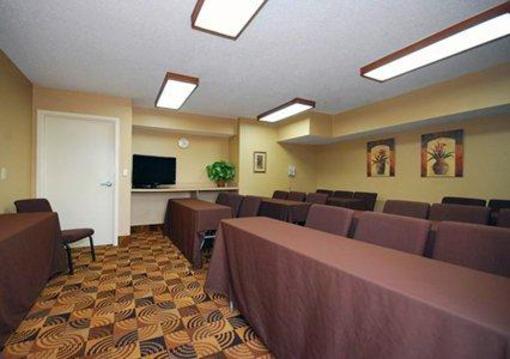 фото отеля MainStay Suites Chattanooga