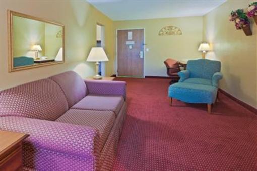 фото отеля Holiday Inn Express North Huntingdon