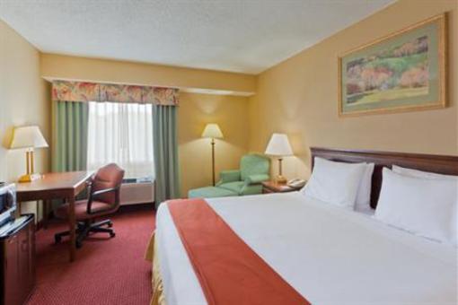 фото отеля Holiday Inn Express North Huntingdon