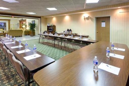 фото отеля Holiday Inn Express North Huntingdon