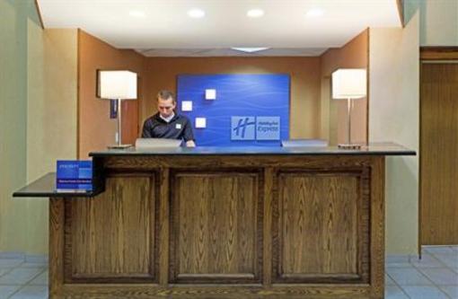 фото отеля Holiday Inn Express North Huntingdon