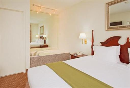фото отеля Holiday Inn Express Hotel & Suites Ft. Payne