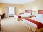 фото отеля Holiday Inn Express Hotel & Suites Woodbridge (Virginia)