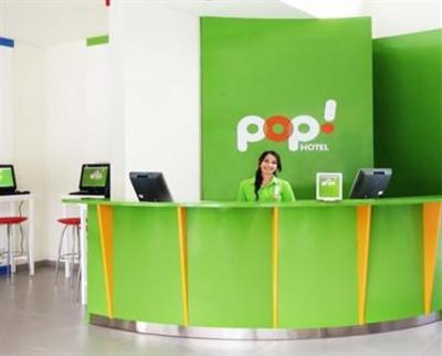 фото отеля POP Hotel Bandung Festival CT Link