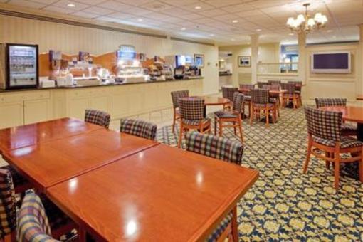 фото отеля Holiday Inn Express Poughkeepsie