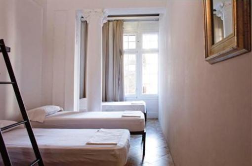 фото отеля Hostal Casa Gracia Barcelona