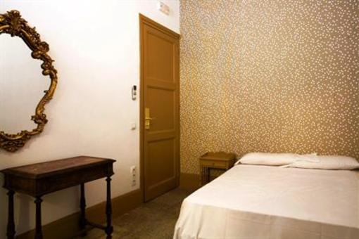 фото отеля Hostal Casa Gracia Barcelona
