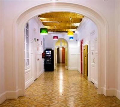 фото отеля Hostal Casa Gracia Barcelona