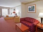 фото отеля Holiday Inn Express Hotel & Suites West Middlesex