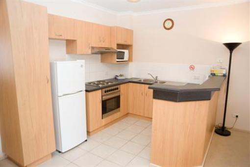 фото отеля Grand Apartments Adelaide