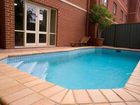 фото отеля Grand Apartments Adelaide