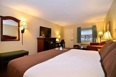 фото отеля BEST WESTERN Coach House Inn