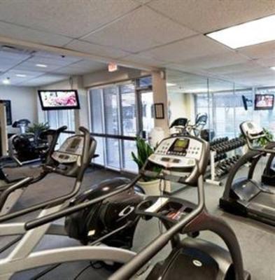 фото отеля Radisson Hotel & Suites Austin-Town Lake