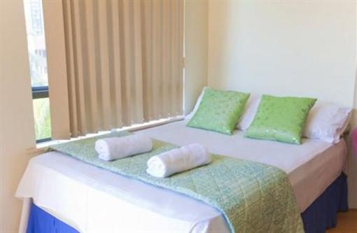фото отеля Coolamon Holiday Apartments Gold Coast
