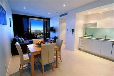 фото отеля Coco Mooloolaba Apartments