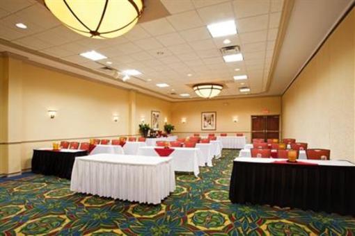 фото отеля Holiday Inn Opryland Airport