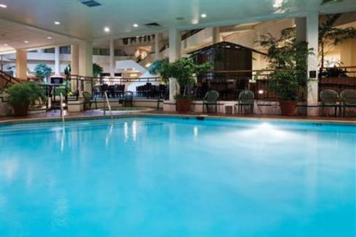 фото отеля Holiday Inn Opryland Airport